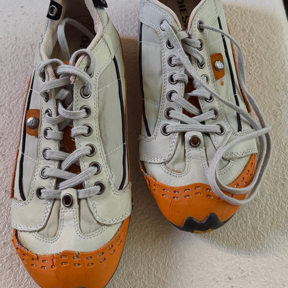 Lady’s Orange/White Diesel Sney 7.5